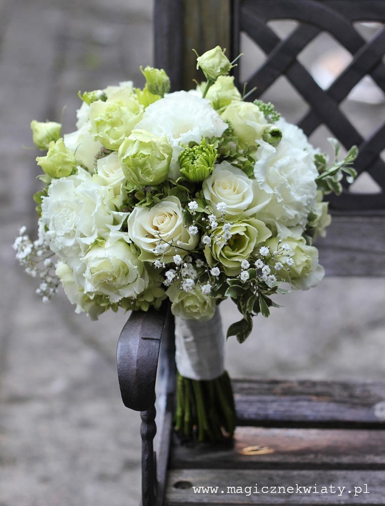 biały, zielony bukiet ślubny, klasyczny, roze, eustomy, gipsowka, krakow